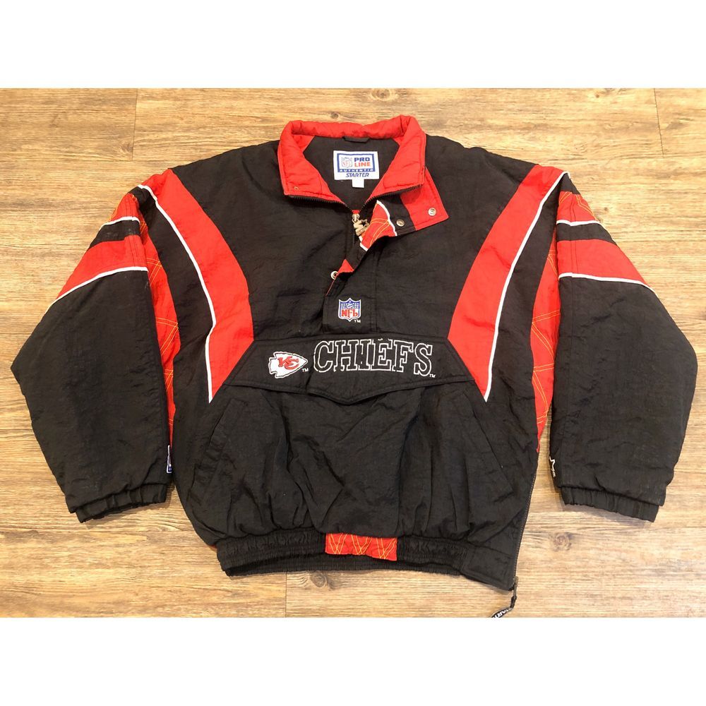 VINTAGE STARTER KANSAS CITY CHIEFS PUFFER JACKET.